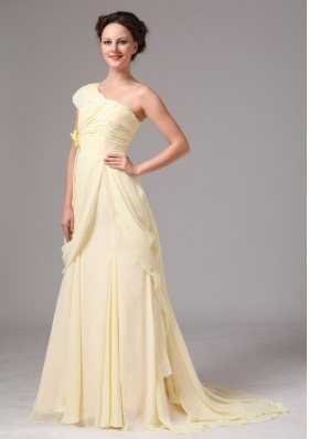 One Shoulder Hand Made Flower Chiffon Brush Train For Light Yellow Bridesmaid Dress