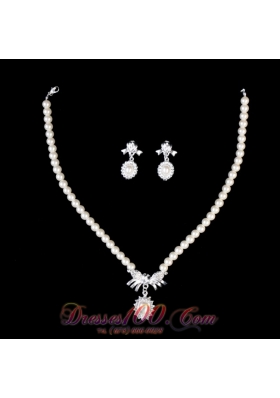 Ivory Pearl Alloy Plated Ladies Necklace and Earrings Jewelry Set