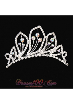 Beautiful Tiara With Shining Rhinestones