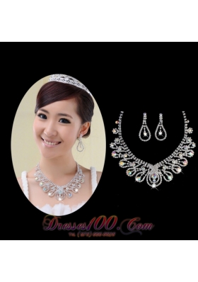 Shimmering Colorful Rhinestone Ladies Necklace and Earrings Jewelry Set