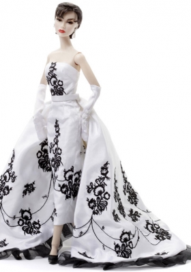 Embroidery Wedding Dress To Fit the Barbie Doll With Brush Train