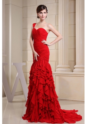 Red Prom Dress With Ruch Decorate Bodice and Ruffles