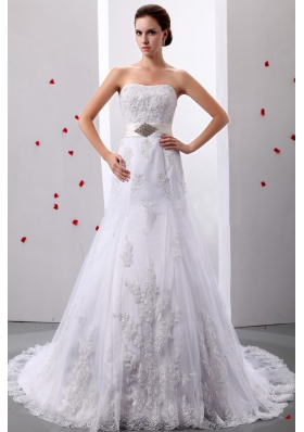 Elegant A-Line / Princess Strapless Tulle Appliques and Beading Court Train Wedding Dress