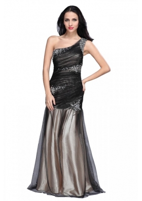 Sexy Column One Shoulder Ruching Criss Cross Black Tulle Prom Dress