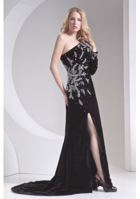 Column Black One Shoulder Beading High Slit Special Fabric Prom Dress
