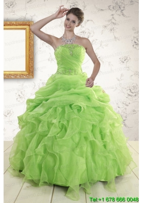 2015 Puffy Green Quinceanera Dresses with Beading and Ruffles