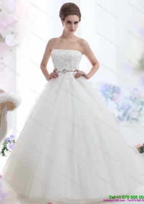 2015 Luxurious Strapless Beading Wedding Dress with Brush Train