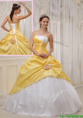 Luxurious Yellow Ball Gown Strapless Quinceanera Dresses