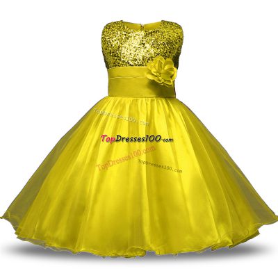 Scoop Sleeveless Toddler Flower Girl Dress Knee Length Bowknot and Belt and Hand Made Flower Yellow Organza and Sequined