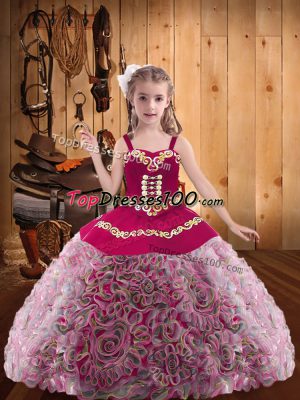 Most Popular Straps Sleeveless Fabric With Rolling Flowers Little Girls Pageant Dress Wholesale Embroidery and Ruffles Zipper