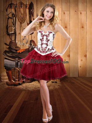 Wine Red Ball Gowns Strapless Sleeveless Organza Mini Length Lace Up Embroidery