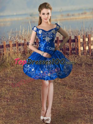 Fashionable Royal Blue Lace Up Off The Shoulder Embroidery Dress for Prom Taffeta Sleeveless
