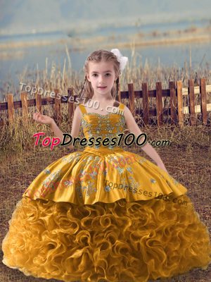 Brown Lace Up Straps Embroidery Little Girl Pageant Dress Fabric With Rolling Flowers Sleeveless Sweep Train