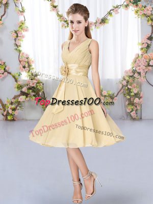 Champagne Empire Chiffon V-neck Sleeveless Hand Made Flower Knee Length Lace Up Court Dresses for Sweet 16