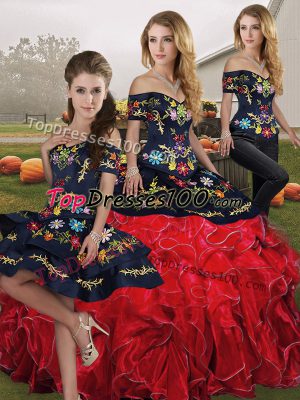 Latest Off The Shoulder Sleeveless Quinceanera Gowns Floor Length Embroidery and Ruffles Red And Black Organza