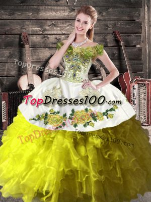Hot Selling Off The Shoulder Sleeveless Quince Ball Gowns Floor Length Ruffles Olive Green Organza