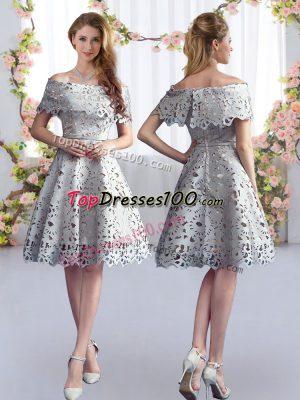 Grey Zipper Quinceanera Court Dresses Lace Short Sleeves Knee Length