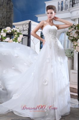 Sweet A-line Sweetheart Low Cost Wedding Dress Court Train Organza Beading and Appliques - Top Selling