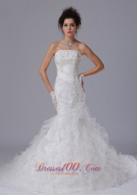 Exquisite Organza Mermaid Strapless Court Train Wedding Dress Button