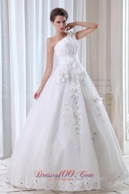 Romantic A-line One Shoulder Floor-length Tulle Beading and Appliques Wedding Dress