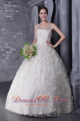 Pretty A-Line / Princess V-neck Floor-length Tulle and Taffeta Beading and Hand Flowers Wedding Dress