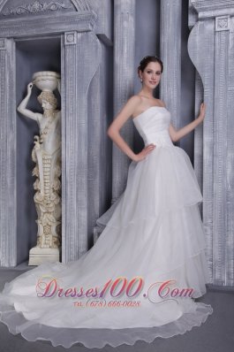 Exclusive A-Line / Princess Strapless Chapel Train Taffeta and Organza Appliques Wedding Dress