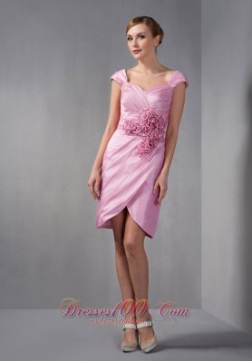 Sweet Rose Pink Column Mother Of The Bride Dress Cap Sleeves Ruch and Hand Made Flowers Knee-length Taffeta