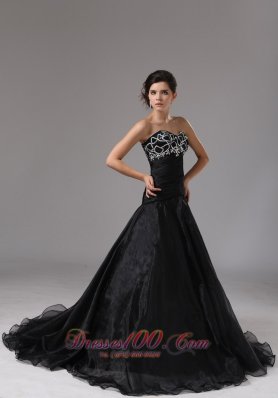 2013 Sweetheart Black Organza Prom Dress With Brush Train Beaded Decorate