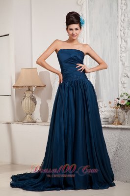 Best Elegant Peacock Green Mother Of The Bride Dress A-line / Princess Strapless Chiffon Ruch Court Train