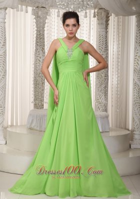 Plus Size Spring Green A-Line / Princess V-neck Watteau Chiffon Beading Prom Dress