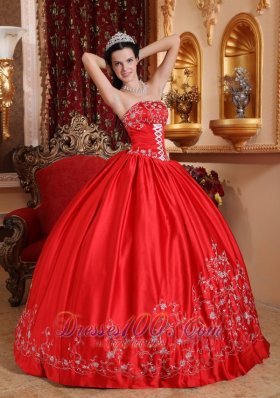 Classical Red Quinceanera Dress Strapless Taffeta Embroidery Ball Gown