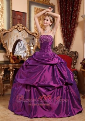 Popular Eggplant Purple Sweet 16 Dress Strapless Taffeta Beading and Appliques Ball Gown Plus Size