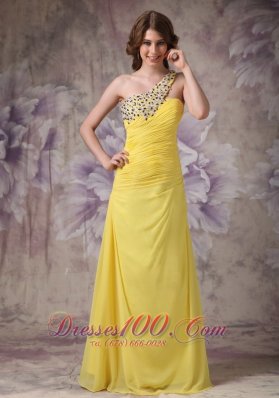 2013 Wonderful Yellow Column One Shoulder Evening Dress Chiffon Ruch And Beading Floor-length
