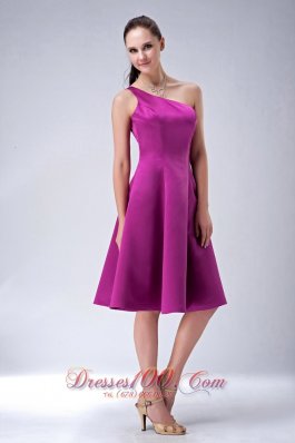 Custom Made Fuchsia A-line / Princess One Shoulder Bridesmaid Dress Satin Knee-length  Dama Dresses