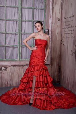 Celebrity Unique Wine Red A-line Strapless Prom Dress Cathedral Train Taffeta Ruffled Layers