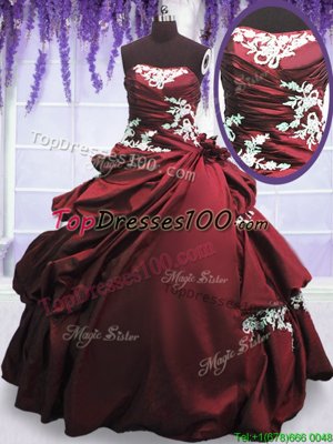 New Style Halter Top Burgundy Ball Gowns Beading and Appliques and Pick Ups Vestidos de Quinceanera Lace Up Taffeta Sleeveless Floor Length