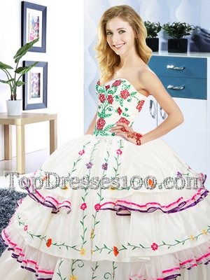 Comfortable Sweetheart Sleeveless Organza and Taffeta Quinceanera Dresses Embroidery and Ruffled Layers Lace Up