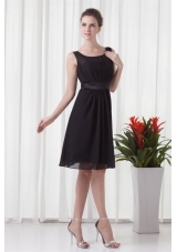 Empire Scoop Black Knee-length Ruching Chiffon Prom Dress