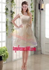 2015 Princess One Shoulder Bowknot Lace Bridesmaid Dresses in Champagne