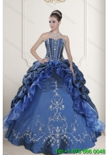 2015 Luxurious Puffy Embroidery and Beading Dresses for Quinceanera