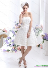 White Strapless Beach Wedding Gowns with Bownot and Rolling Fowers