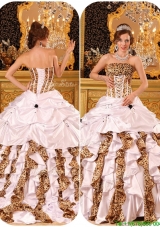 Fashionable Strapless White Quinceanera Gowns with Brush Train