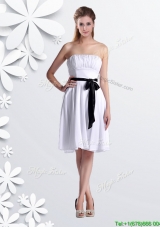 2016 Elegant Empire Strapless Ruched and Be-ribboned White Dama Dress in Chiffon