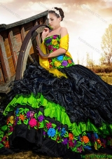 Western Style Exclusive Strapless Embroideried Black Quinceanera Gown in Organza and Taffeta