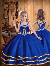 Affordable Royal Blue Organza Lace Up Straps Sleeveless Floor Length Little Girl Pageant Gowns Embroidery and Ruffled Layers