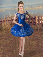 Fashionable Royal Blue Lace Up Off The Shoulder Embroidery Dress for Prom Taffeta Sleeveless