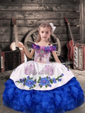 Best Royal Blue Ball Gowns Organza Off The Shoulder Sleeveless Beading and Embroidery and Ruffles Floor Length Lace Up Kids Formal Wear
