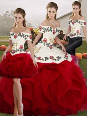 Fantastic Off The Shoulder Sleeveless Lace Up Sweet 16 Dresses White And Red Tulle