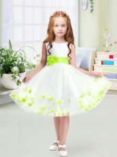 Free and Easy White A-line Scoop Sleeveless Tulle Knee Length Zipper Appliques and Belt Flower Girl Dress