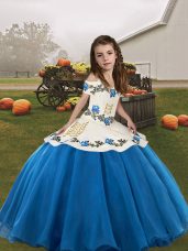 Blue Organza Lace Up Girls Pageant Dresses Sleeveless Floor Length Embroidery
